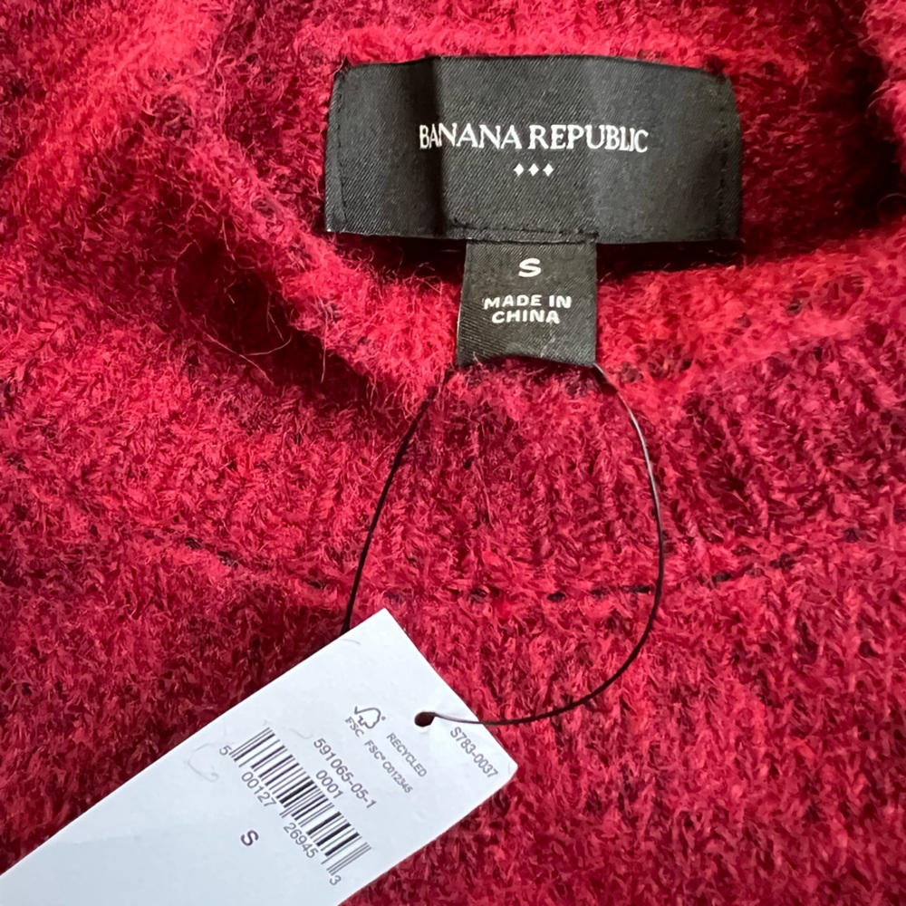 Banana Republic Red Sweater - Picture 3 of 3